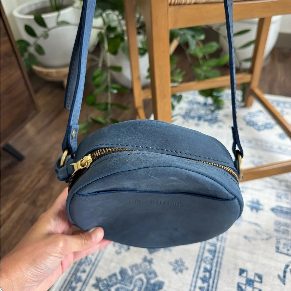 NWOT deep water circle portland leather crossbody bag - Picture 4 of 7
